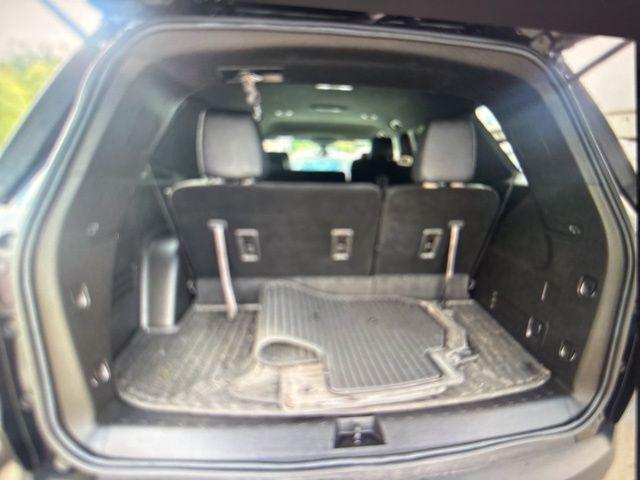 used 2023 Chevrolet Traverse car, priced at $28,985