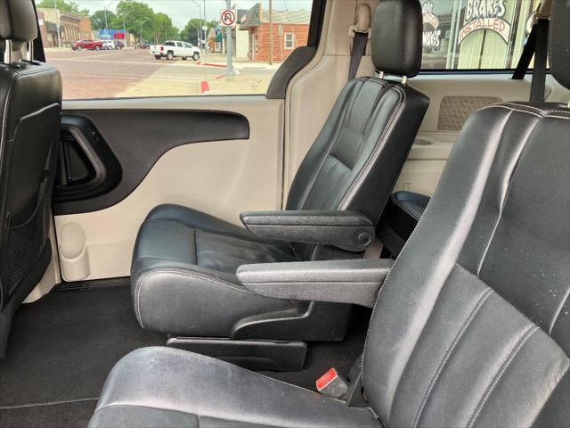 used 2014 Chrysler Town & Country car, priced at $6,500