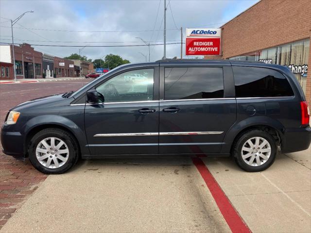 used 2014 Chrysler Town & Country car, priced at $6,500