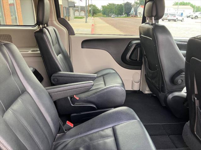 used 2014 Chrysler Town & Country car, priced at $6,500