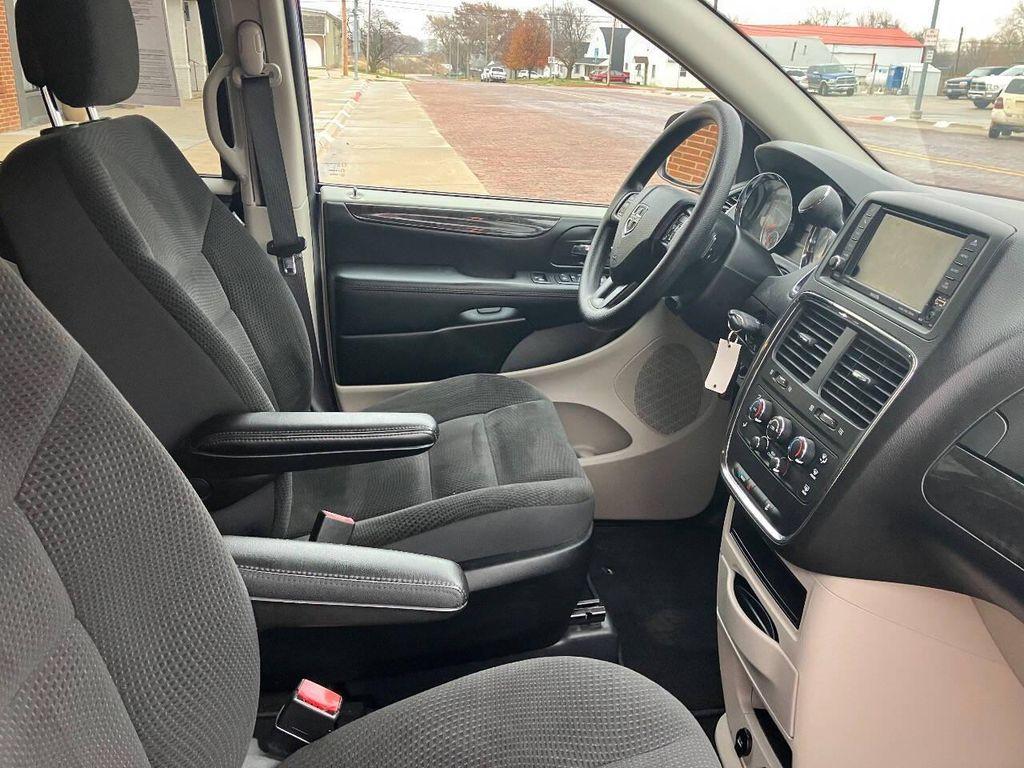 used 2018 Dodge Grand Caravan car