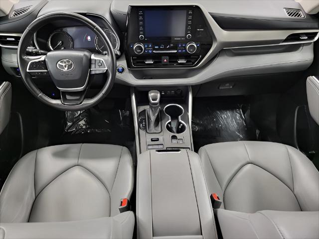 used 2022 Toyota Highlander car, priced at $38,826