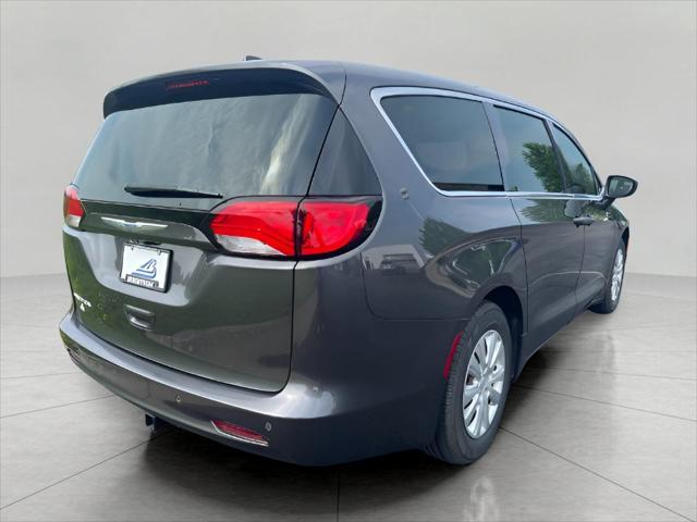 used 2018 Chrysler Pacifica car, priced at $10,790