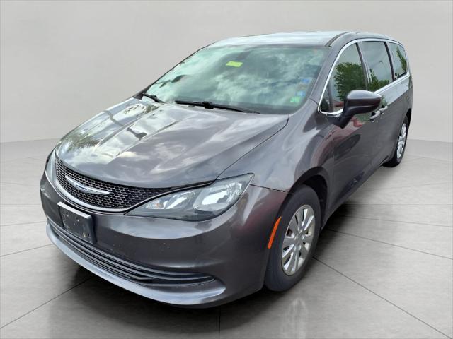 used 2018 Chrysler Pacifica car, priced at $11,573