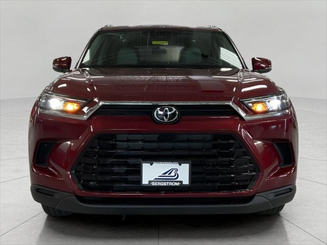 new 2025 Toyota Grand Highlander car, priced at $43,942