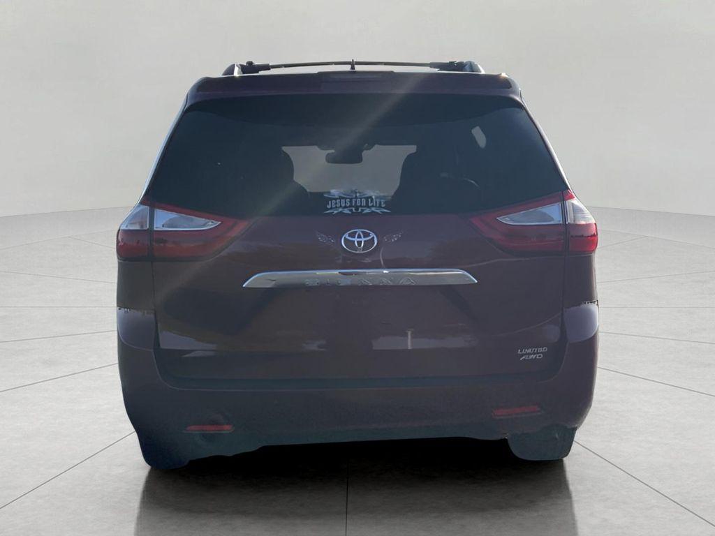 used 2019 Toyota Sienna car, priced at $36,802