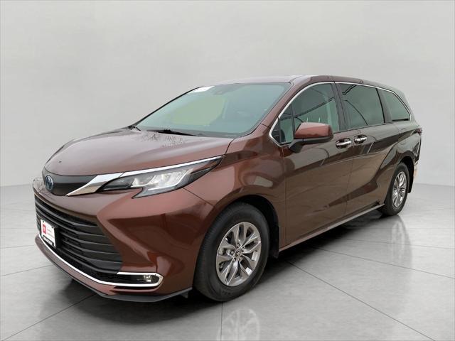 used 2023 Toyota Sienna car, priced at $43,994