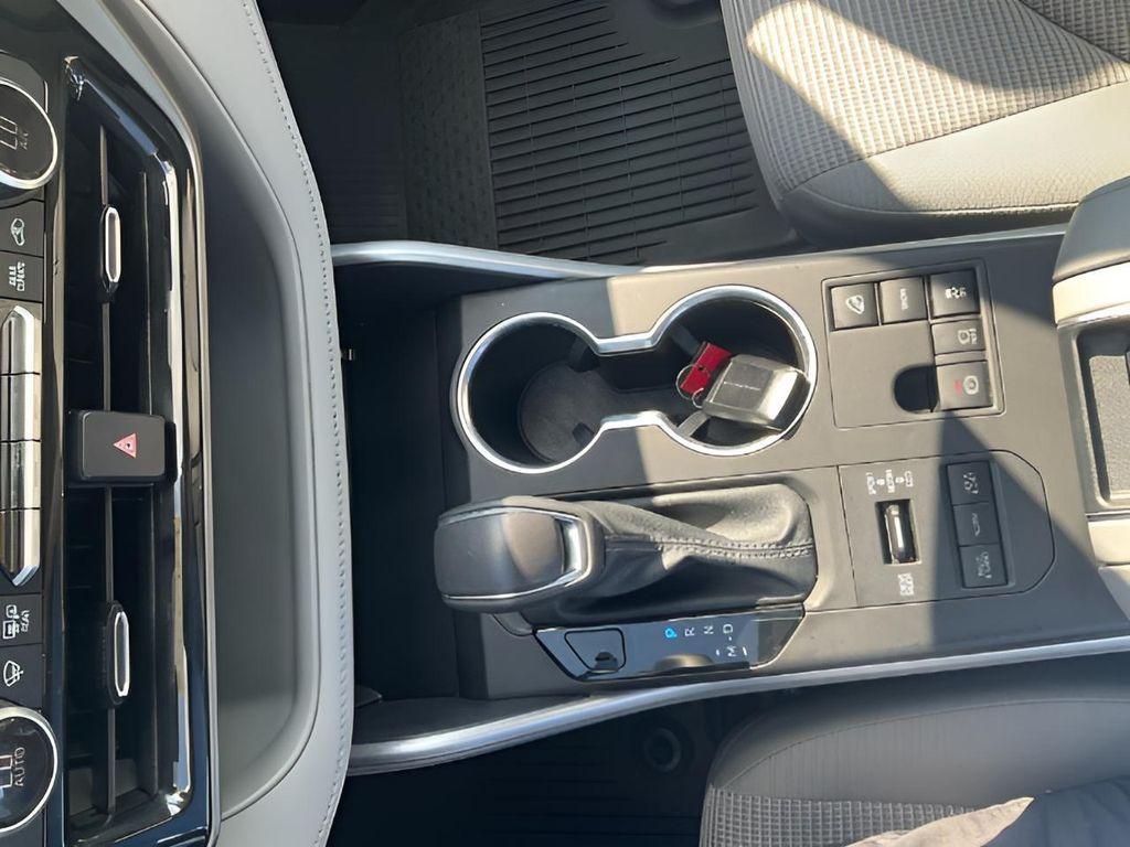 used 2024 Toyota Highlander car, priced at $37,810