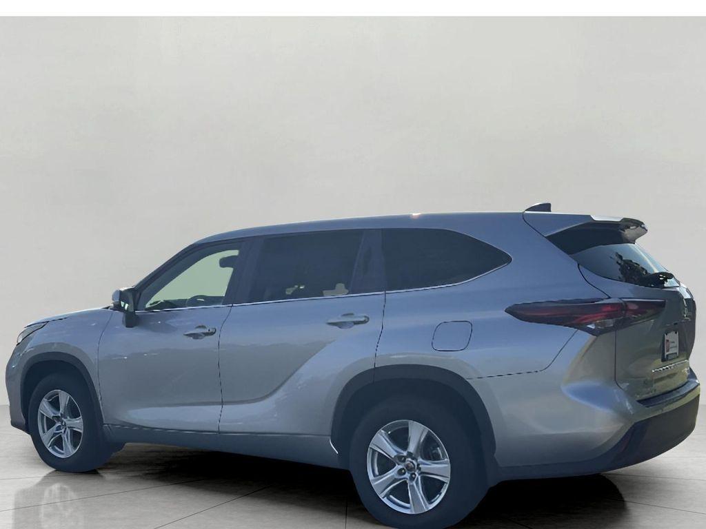 used 2024 Toyota Highlander car, priced at $37,810