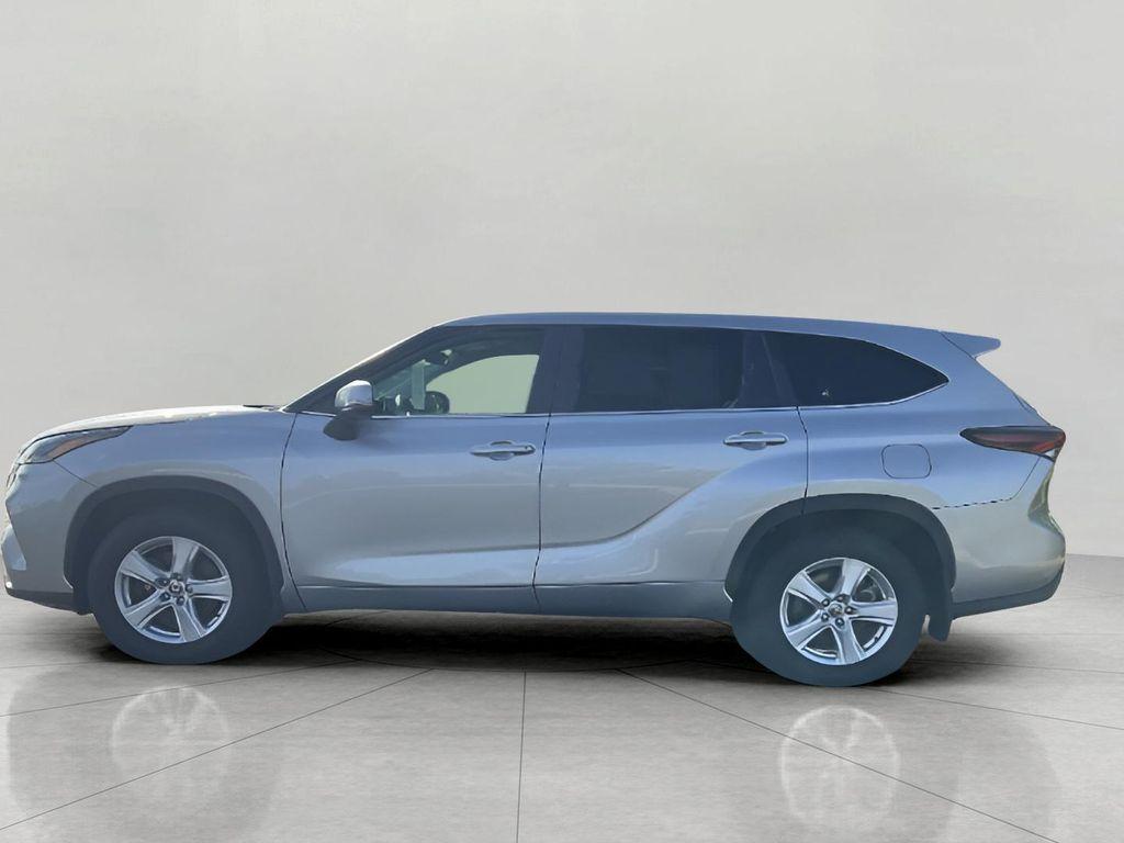 used 2024 Toyota Highlander car, priced at $37,810
