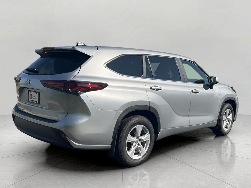 used 2024 Toyota Highlander car, priced at $37,810