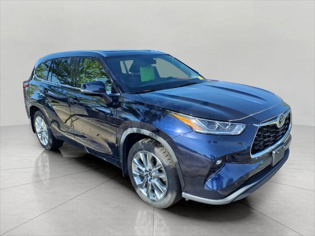 used 2022 Toyota Highlander car, priced at $41,755