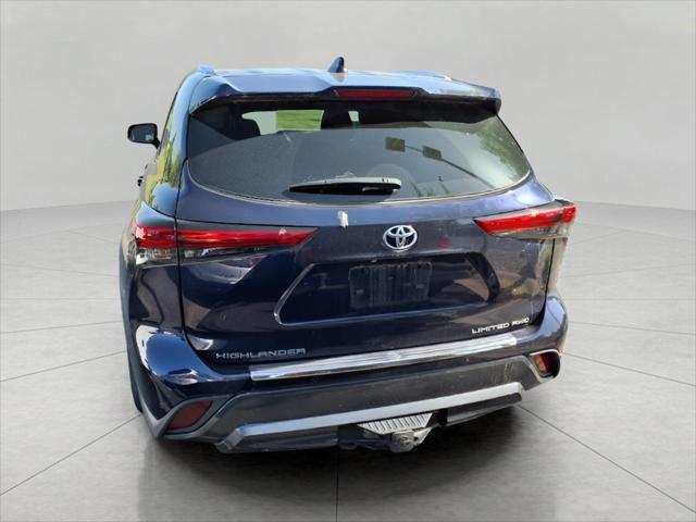 used 2022 Toyota Highlander car, priced at $41,755