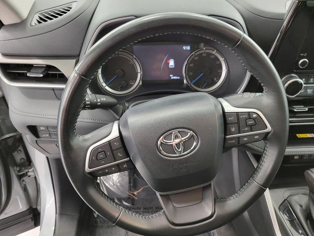 used 2023 Toyota Highlander Hybrid car, priced at $40,984