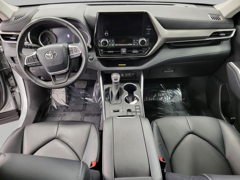 used 2023 Toyota Highlander Hybrid car, priced at $40,984