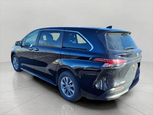 used 2021 Toyota Sienna car, priced at $39,663