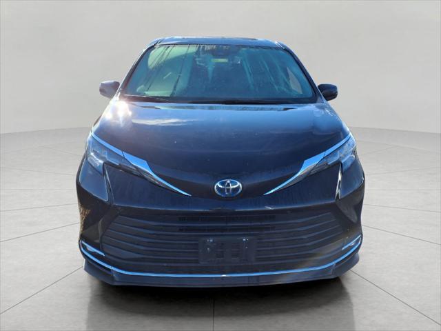 used 2021 Toyota Sienna car, priced at $39,663