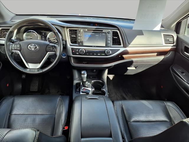 used 2015 Toyota Highlander Hybrid car, priced at $22,987