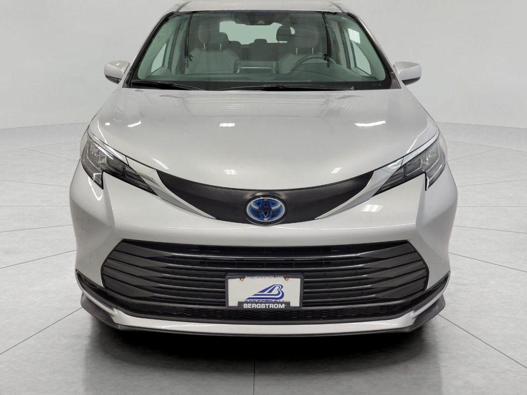 used 2024 Toyota Sienna car, priced at $37,450