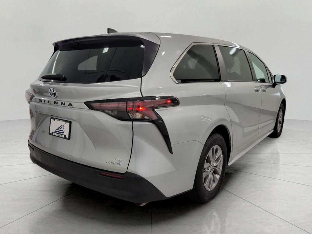 used 2024 Toyota Sienna car, priced at $37,450
