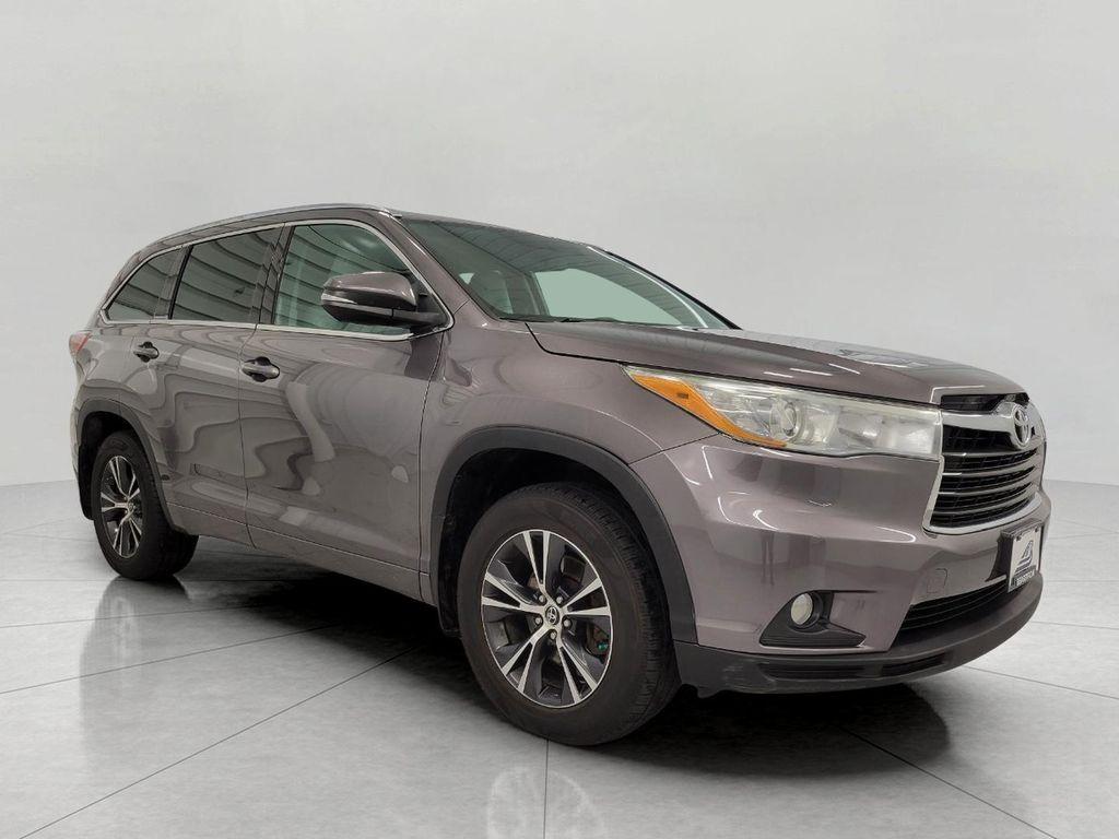 used 2016 Toyota Highlander car, priced at $17,370