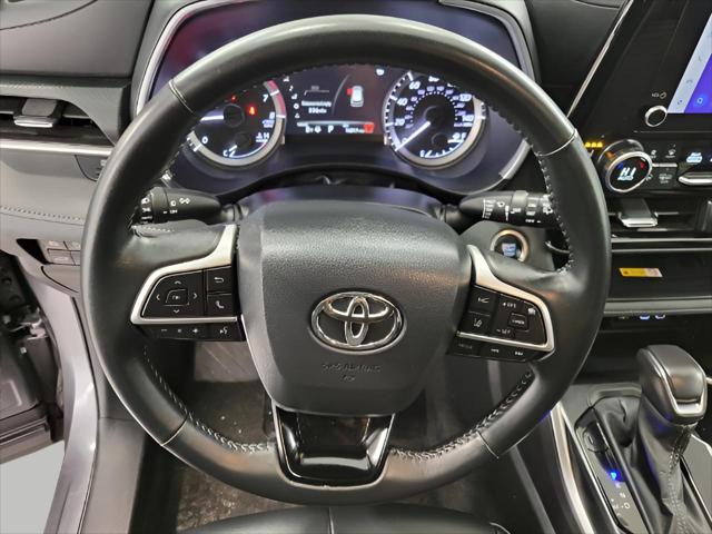 used 2024 Toyota Highlander car, priced at $45,321