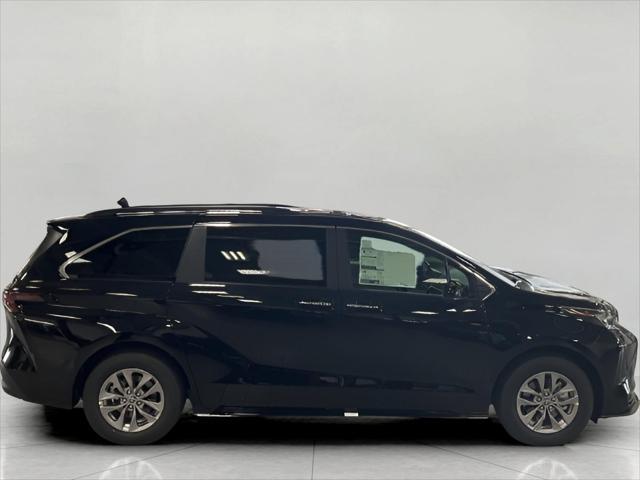 new 2025 Toyota Sienna car, priced at $47,581