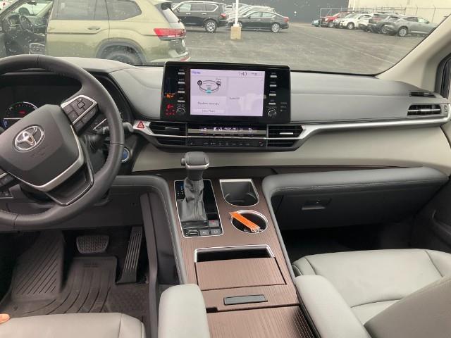 used 2021 Toyota Sienna car, priced at $42,592