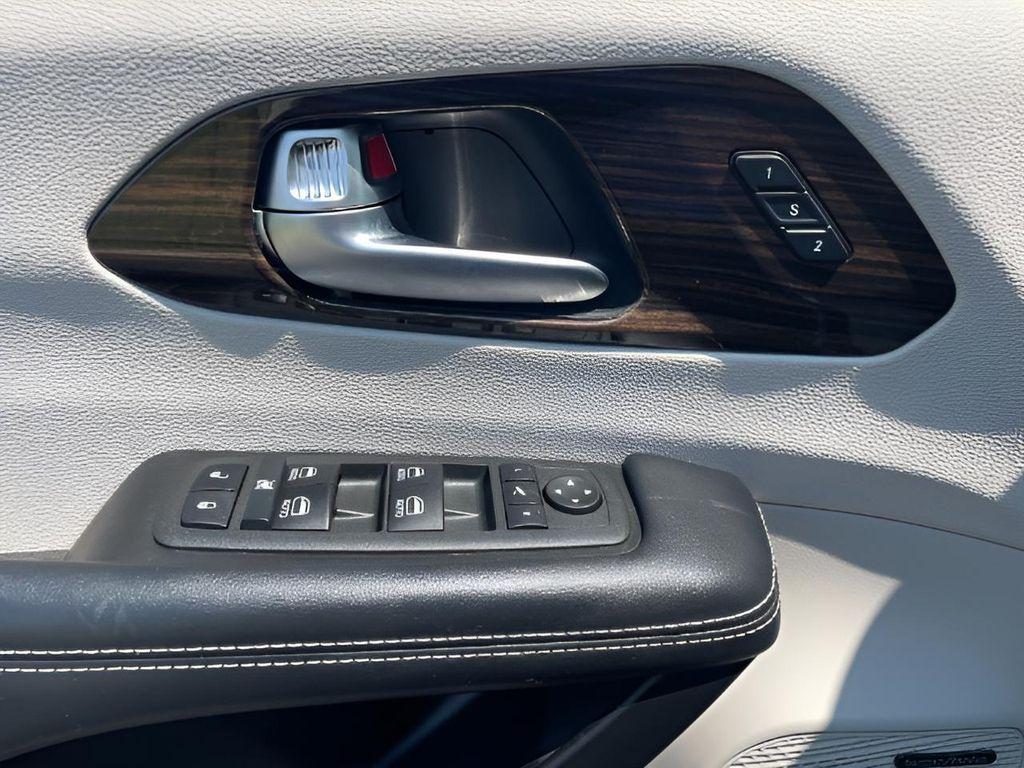 used 2022 Chrysler Pacifica car, priced at $36,829