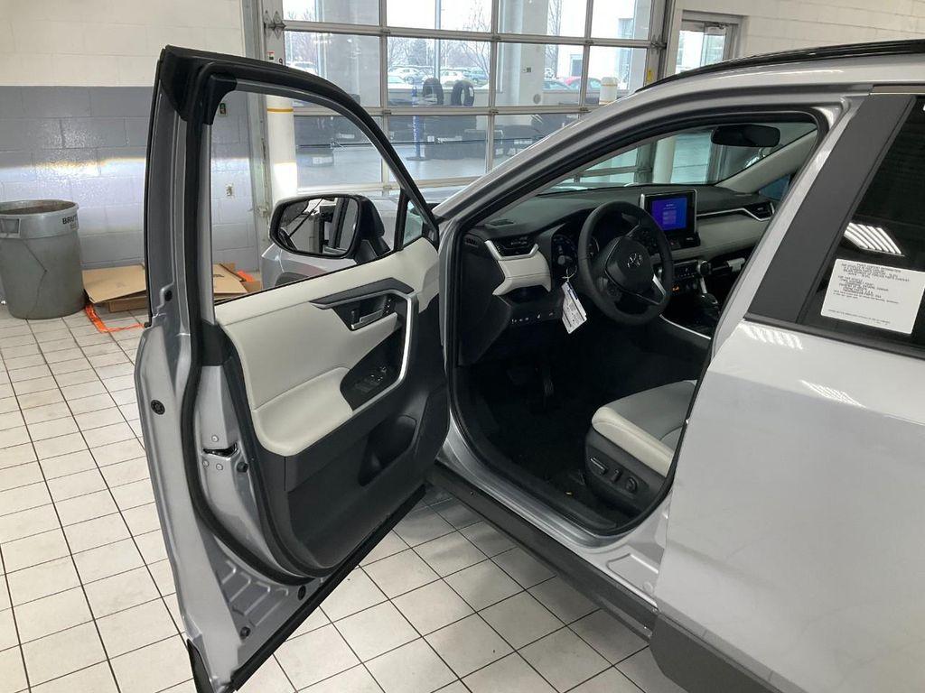 new 2025 Toyota RAV4 car, priced at $37,452
