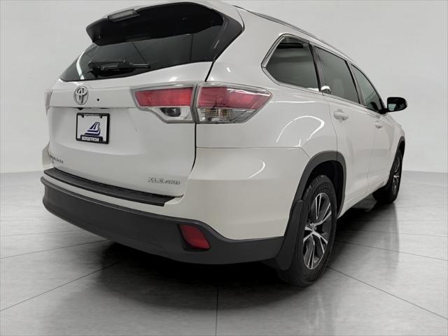 used 2016 Toyota Highlander car, priced at $18,389