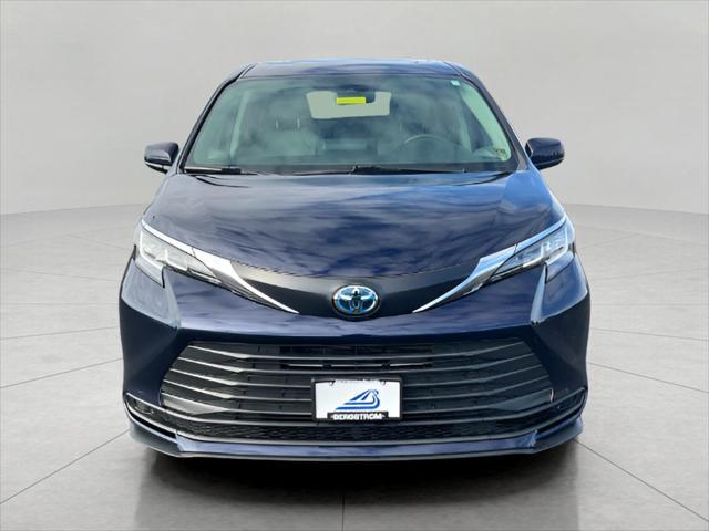 used 2023 Toyota Sienna car, priced at $39,627