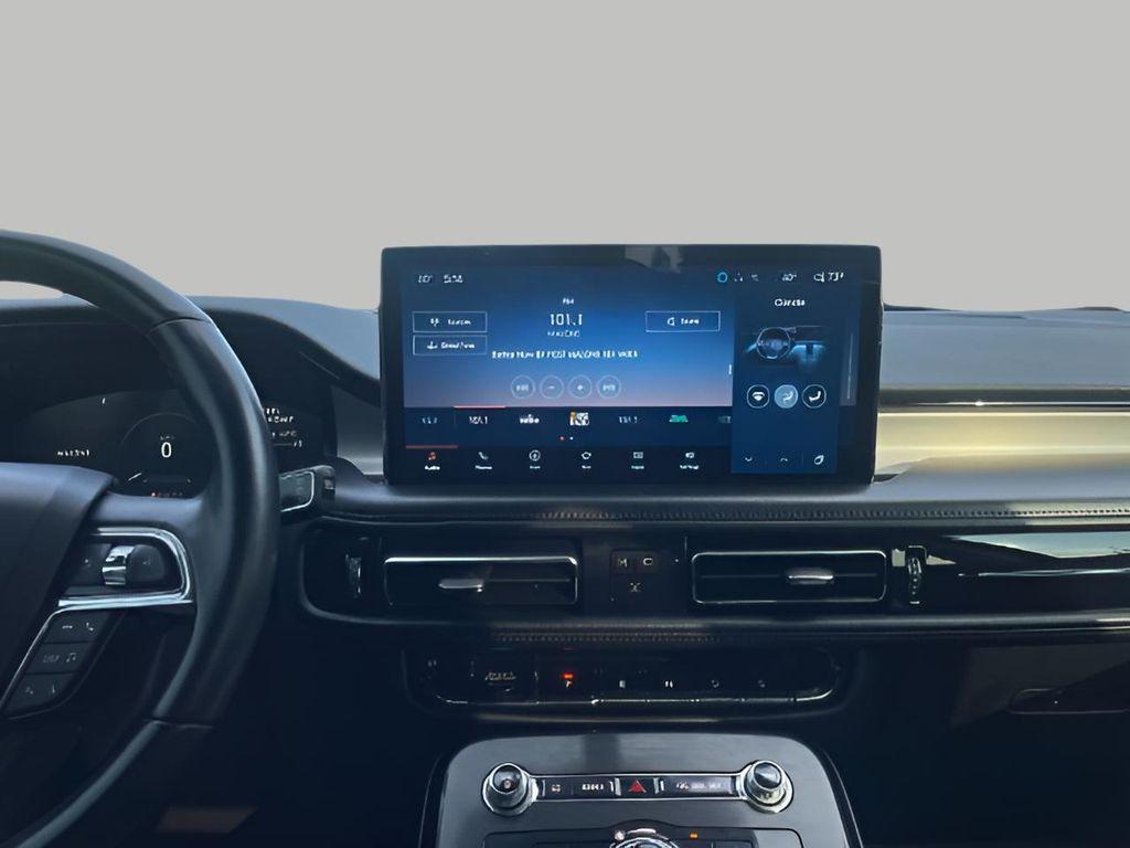 used 2021 Lincoln Nautilus car, priced at $26,911