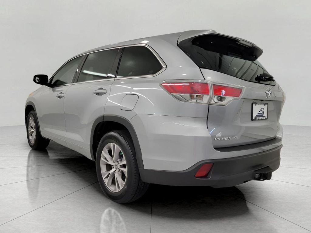 used 2016 Toyota Highlander car, priced at $18,397