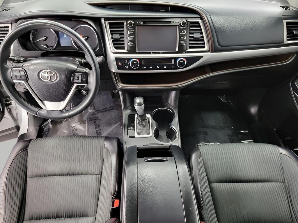 used 2016 Toyota Highlander car, priced at $18,397