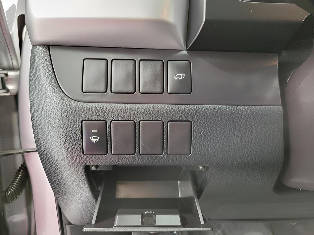 used 2016 Toyota Highlander car, priced at $18,397