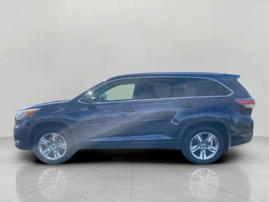 used 2016 Toyota Highlander car, priced at $17,888