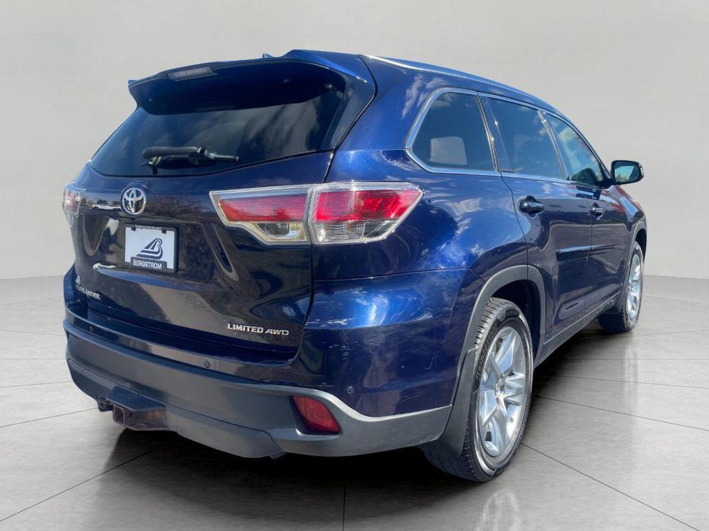 used 2016 Toyota Highlander car, priced at $17,888