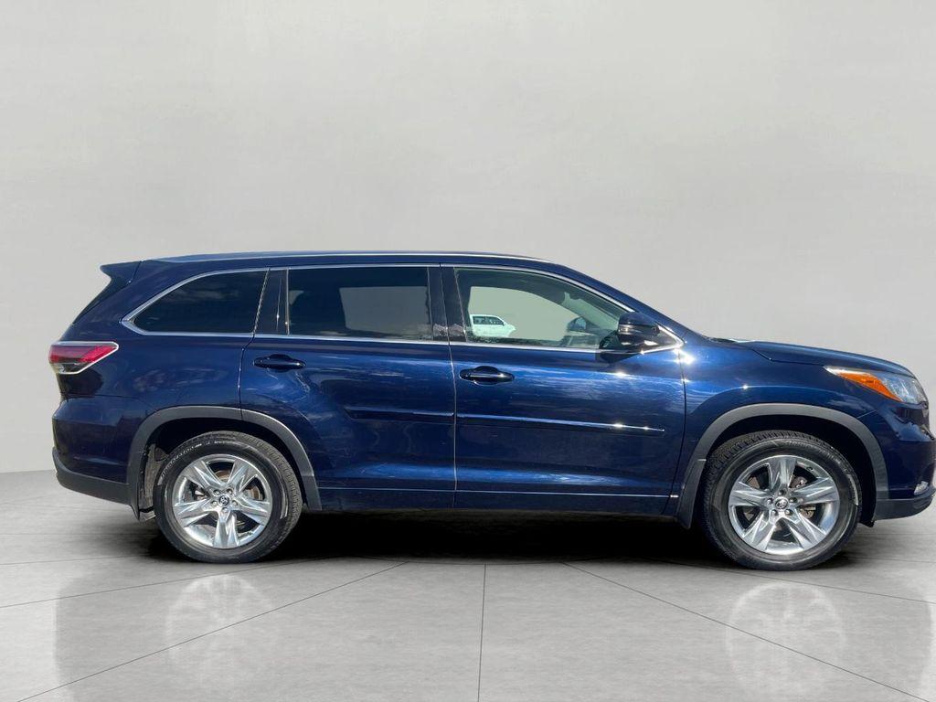 used 2016 Toyota Highlander car, priced at $17,888