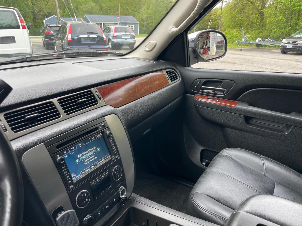 used 2011 GMC Yukon car, priced at $12,995