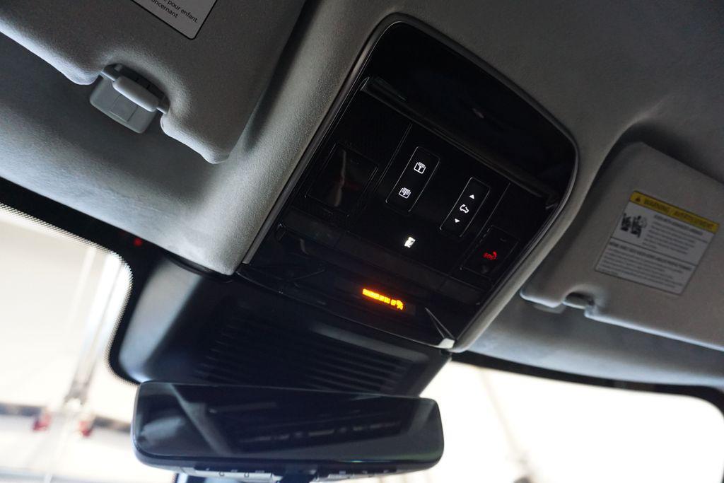 new 2025 Land Rover Range Rover Sport car, priced at $207,175