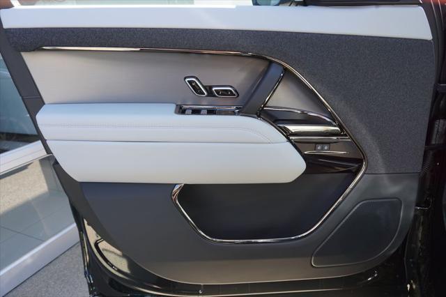 new 2025 Land Rover Range Rover Sport car, priced at $89,295