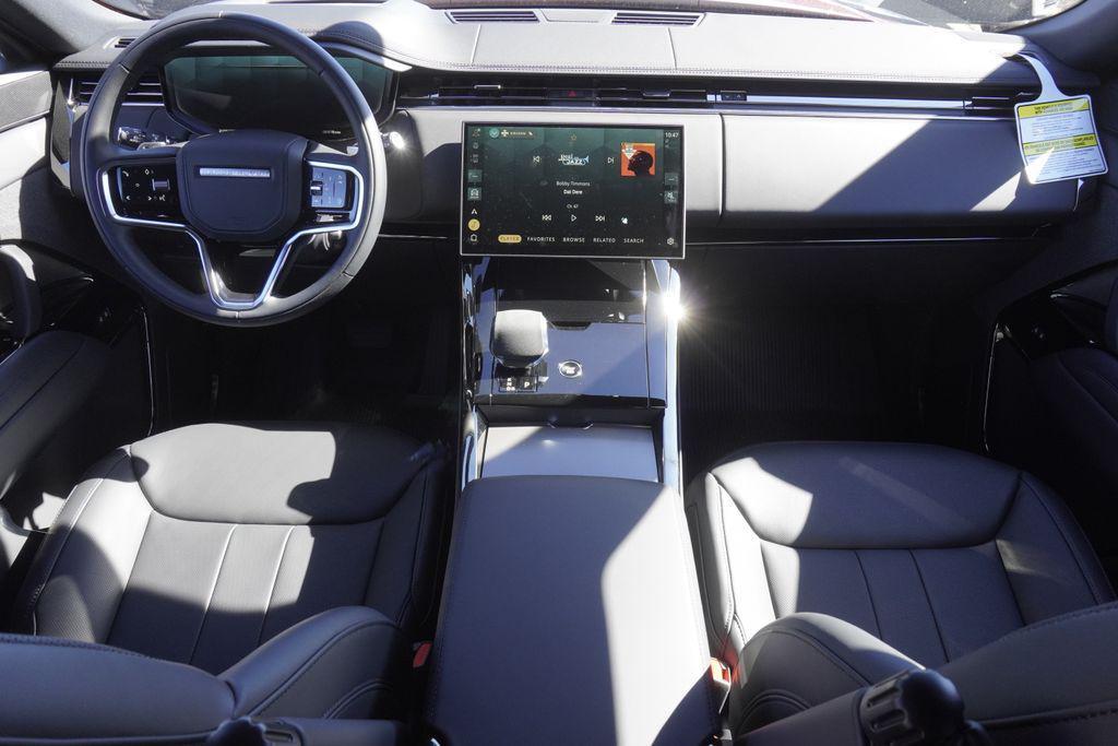 new 2025 Land Rover Range Rover Sport car