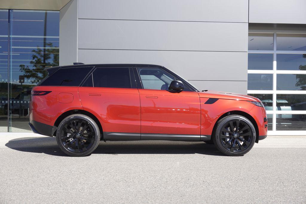 new 2025 Land Rover Range Rover Sport car