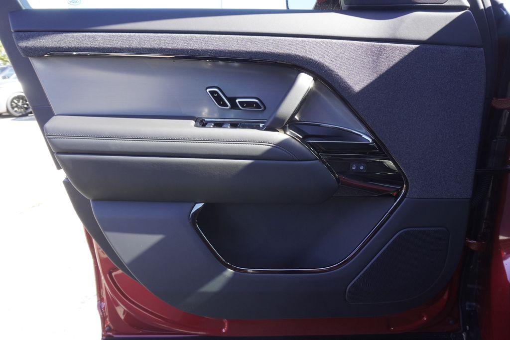 new 2025 Land Rover Range Rover Sport car