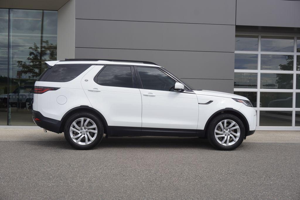 used 2021 Land Rover Discovery car, priced at $26,236