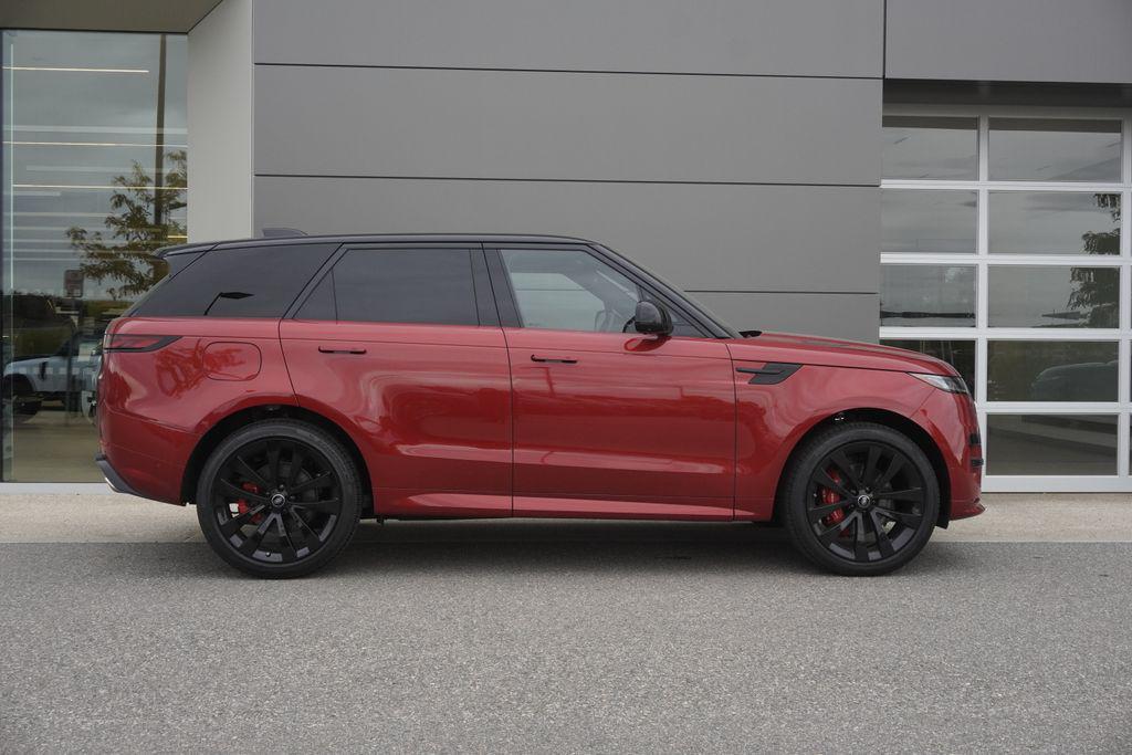 new 2025 Land Rover Range Rover Sport car, priced at $105,345