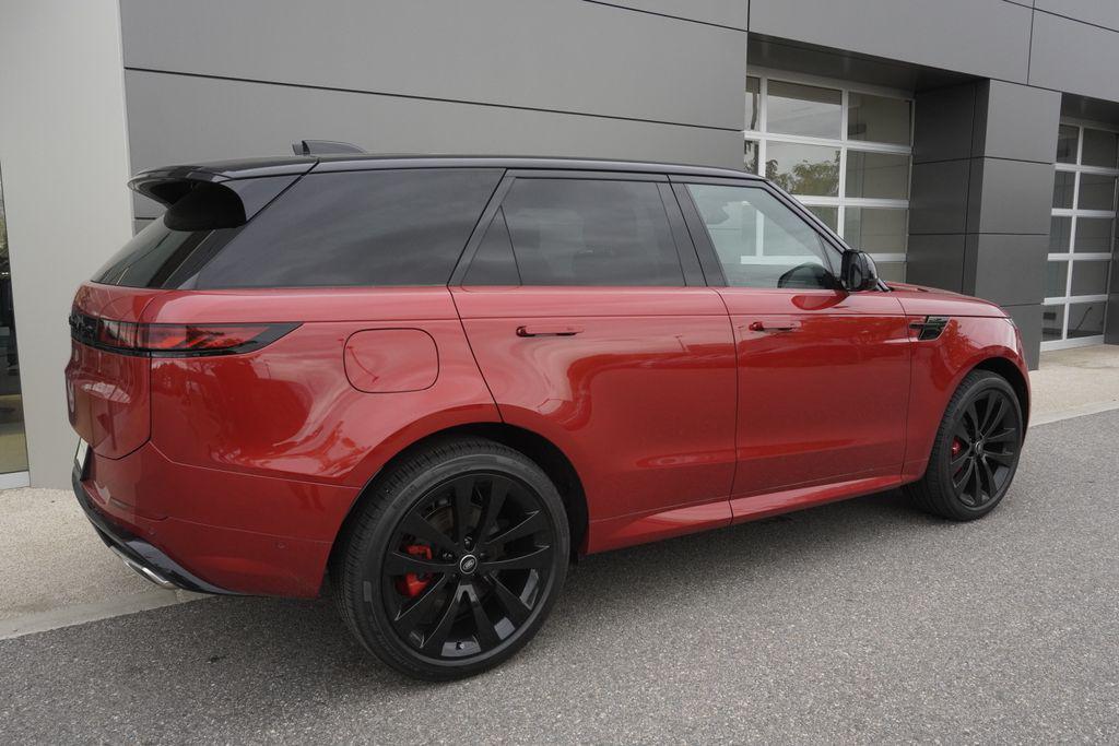 new 2025 Land Rover Range Rover Sport car, priced at $105,345
