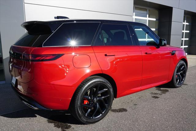 new 2025 Land Rover Range Rover Sport car, priced at $105,345