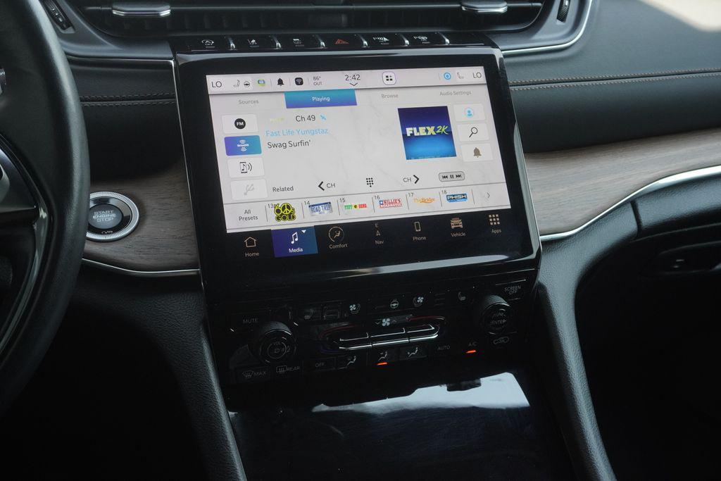 used 2023 Jeep Grand Cherokee car, priced at $44,387